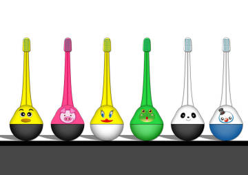 2012 new kids toothbrush, flashing and roly-poly design dental care toothbrush