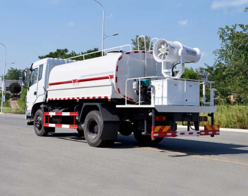 Dongfeng water tank truck water sprinkler truck tanker