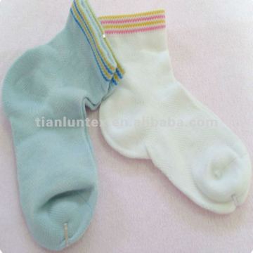 natural and organic bamboo baby socks