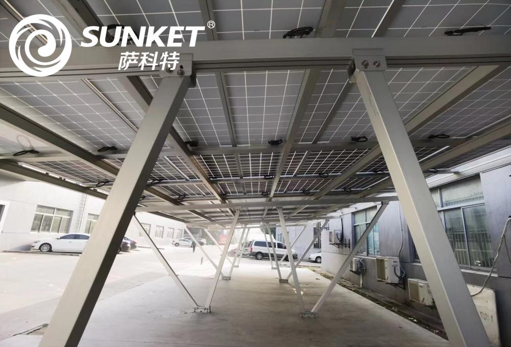 Single row coverage Carport assembly by solar panels