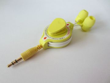Yellow Red Cute Wired Earphones , Retractable Hands Free Earphone For Girl