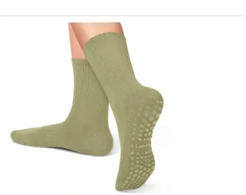 Light Green Non-Slip Pilates Socks for Women - Hot Sale for Yoga, Ballet, and Workout