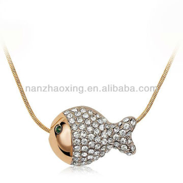 OUXI 18k gold plated fish crystal pendant cheap necklace with Austrian Crystal