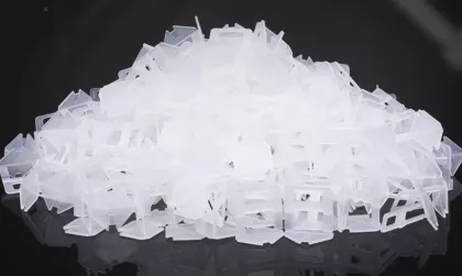 Tile accessory gap leveler