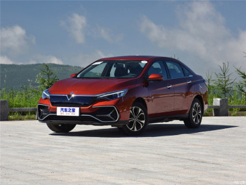 Venucia D60 EV Mobil Listrik Berkecepatan Tinggi