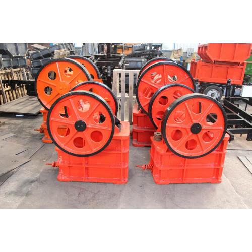 เครื่องยนต์ดีเซล Jaw Crusher สำหรับการทำเหมือง