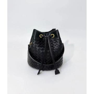 Fashionable Large Capacity Leather Bag