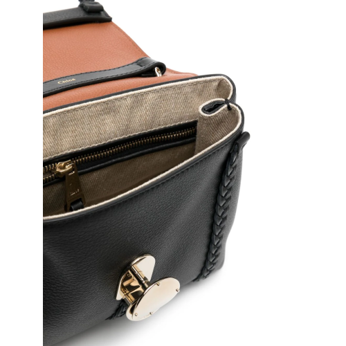 Luxurious Leather Shoulder Bag