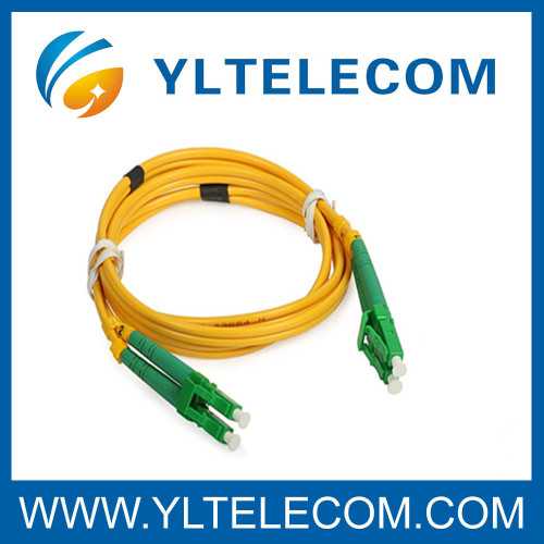 LC / APC SM fibra óptica Patch Cord 1 M inserción pérdida 0.2dB 50UM / 125UM