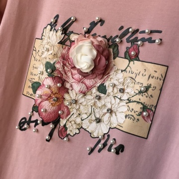 Koszulka 4 w 1 z modnym haftowanym kwiatem
