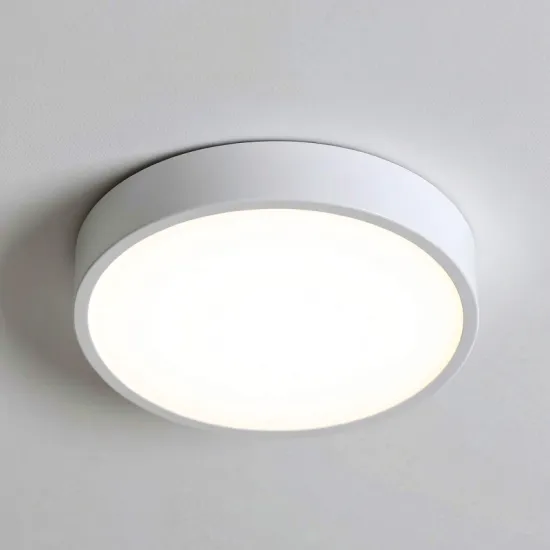 Minimal round ceiling light