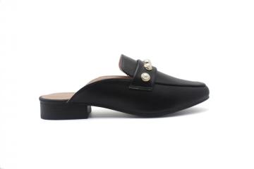 Classic Low Heel Shoes with Pearl Ornaments