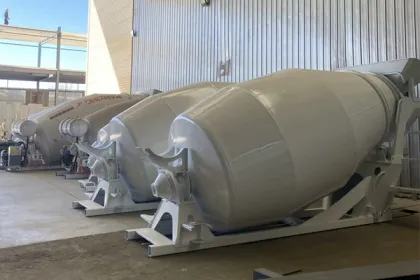 Concrete Mixing Construction Truck