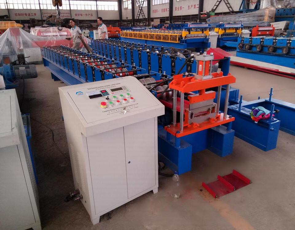 Color steel roll forming machine