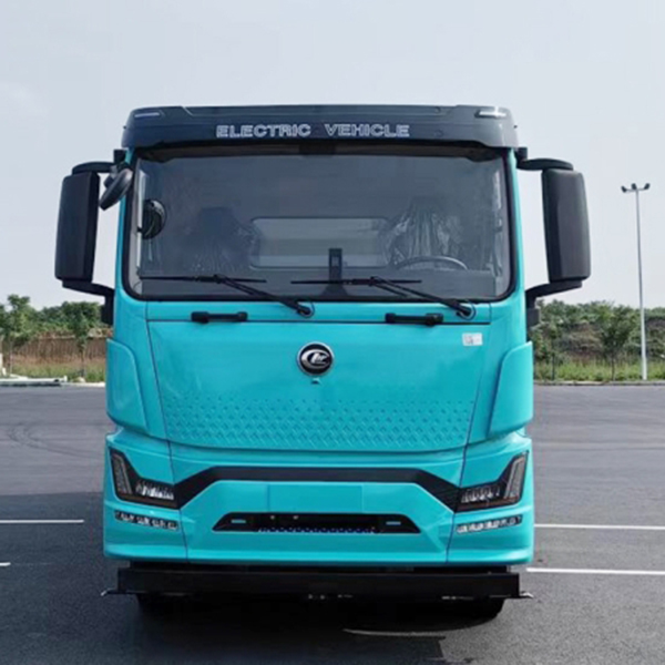 Smart E Road Sweeper Integrated with Powerful Washing Truck