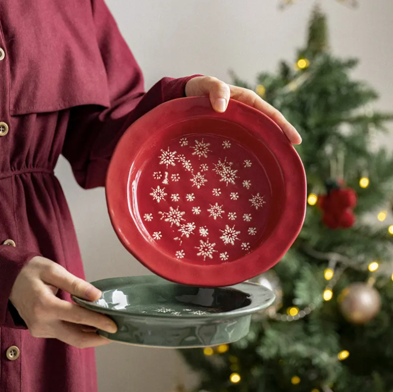 Limited time Christmas red ceramic plate