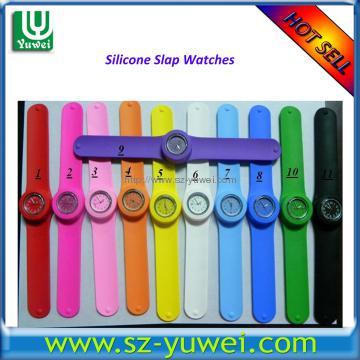 2012 nuova moda colorato silicone schiaffo orologio