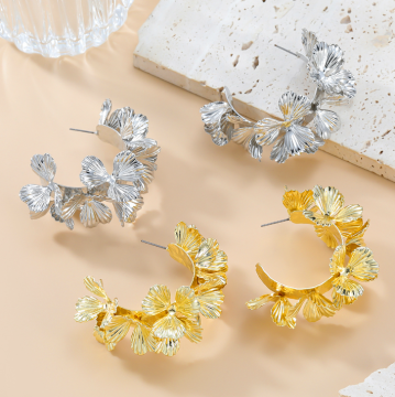 Brave Light Vintage Gold Plated Alloy Flower C-shaped Stud Earrings for Women - Party Ready
