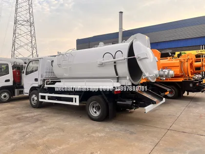 CLW Cheap Small 3m³ Suction Sewage Truck