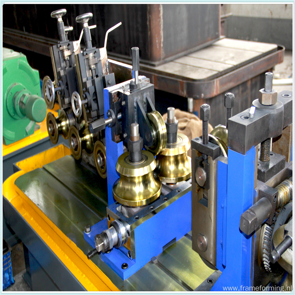 Chinese tube production machine/tube roll forming mill line