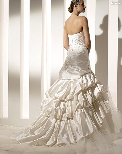 Trumpet Mermaid Strapless Chapel Train Taffeta Organza Ruffled Wedding Dress