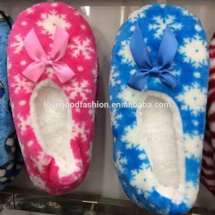 Womens Couture Snoozies Footcoverings with White Dots