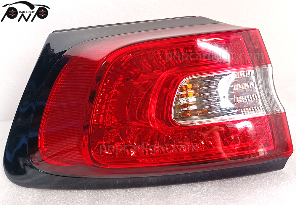 2015 Jeep Grand Cherokee Tail Light