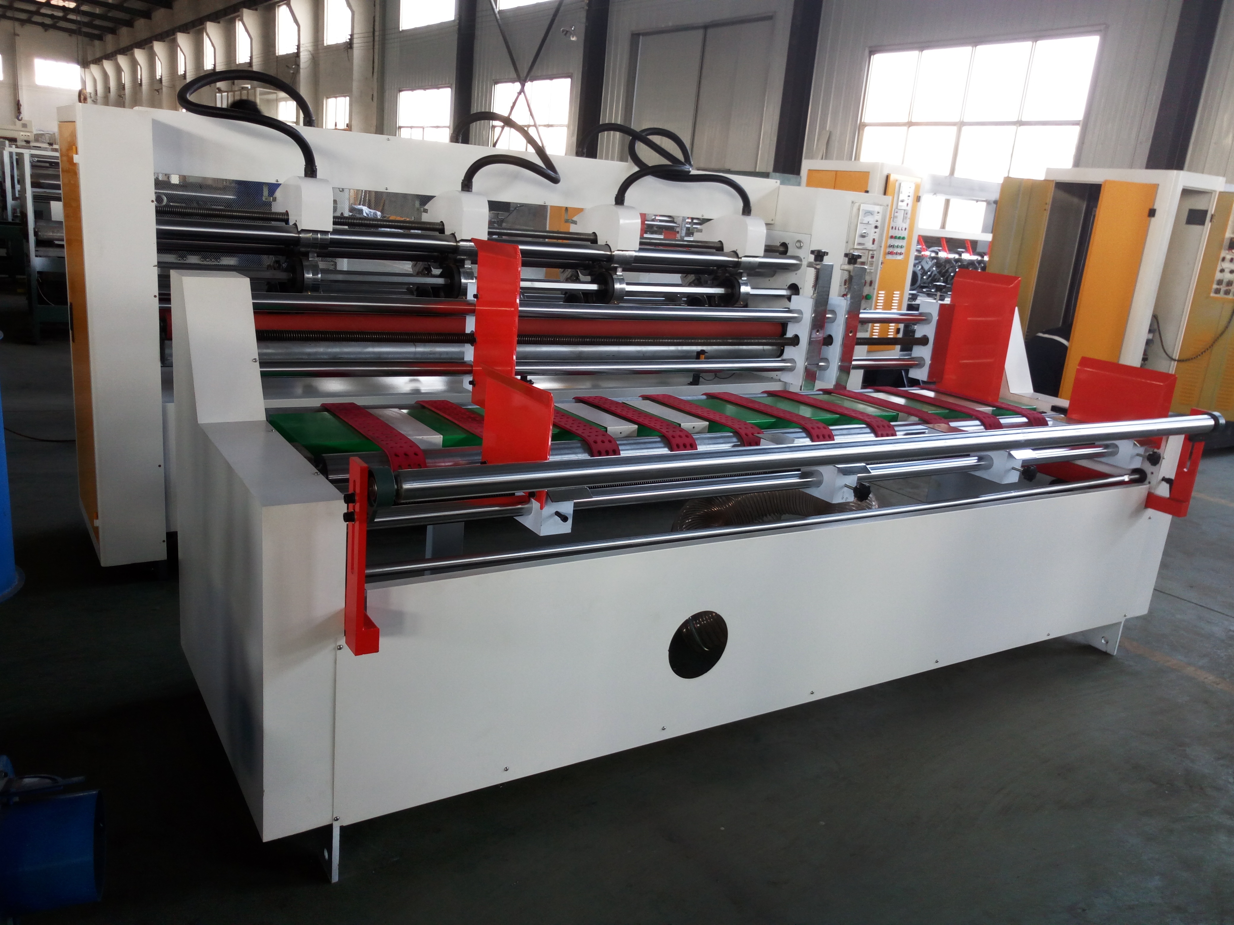 Thin blade Slitter scorer machine