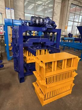 Efficient Semi Automatic Block Machine for Small Scale Production