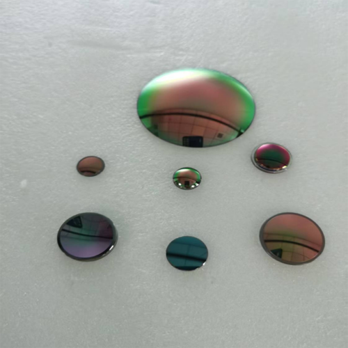 एंटी-रिफ्लेक्टिव लेपित ऑप्टिकल लेंस