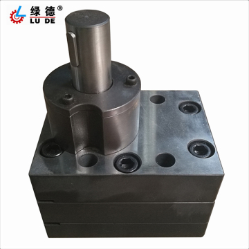 Low Pressure PU Foaming Casting Metering with Injection Molding Pump