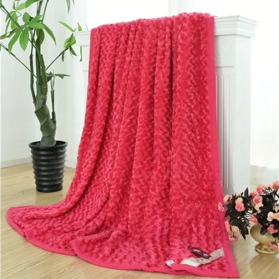 China Throw Design knit blankets supplier Light Weight  Cozy Fuzzy super Soft roses Blanket