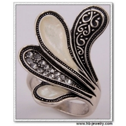 Lovely shape Shell Rings