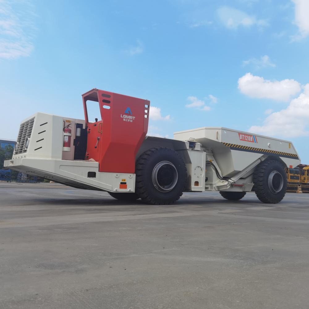 Truck for undergound transportation and dumping