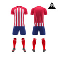 Cómodo conjunto de uniforme del equipo de fútbol.