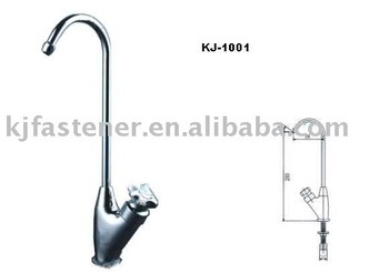Low lead drinking water faucet