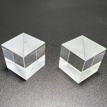 Optical BK7 Glass Polarized Cube Beamsplitter PBS Prism