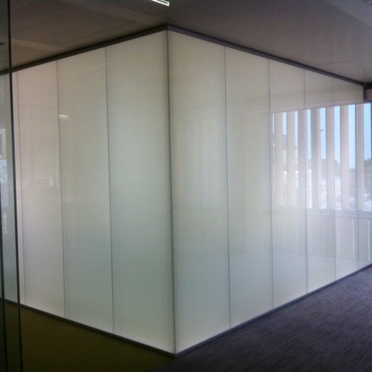 Dimming Glass Privacy-Friendly Glass