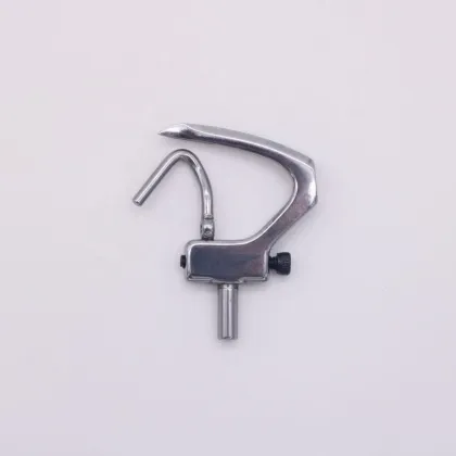 Industrial Sewing Machine Spare Parts: Yujie 268380 Looper for Singer