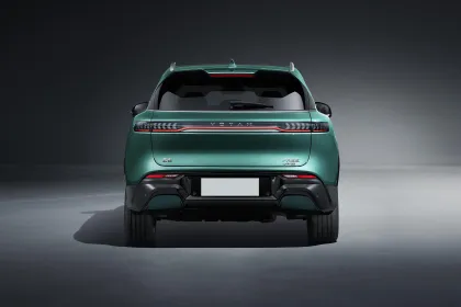 2024 Cheap Dongfeng Voyah Suv Electric Cars with High Endurance and Free Charging
