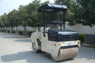 Road Roller / Vibratory Roller