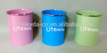 cylinder Untensil Set
