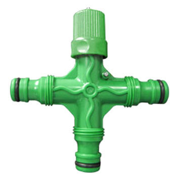 Cross connector for garden tool