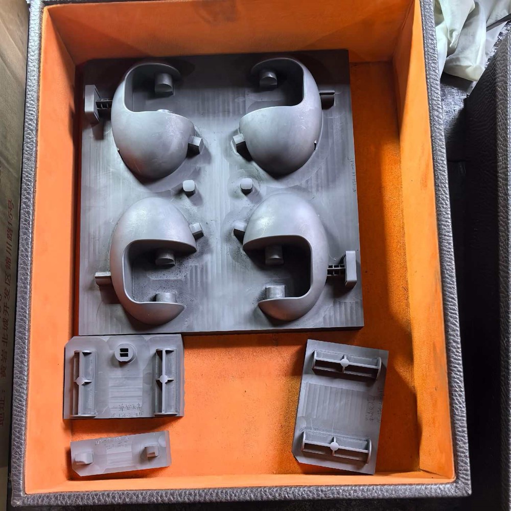 CNC graphite electrode processing2