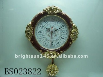 Rose wall clock with pendulum