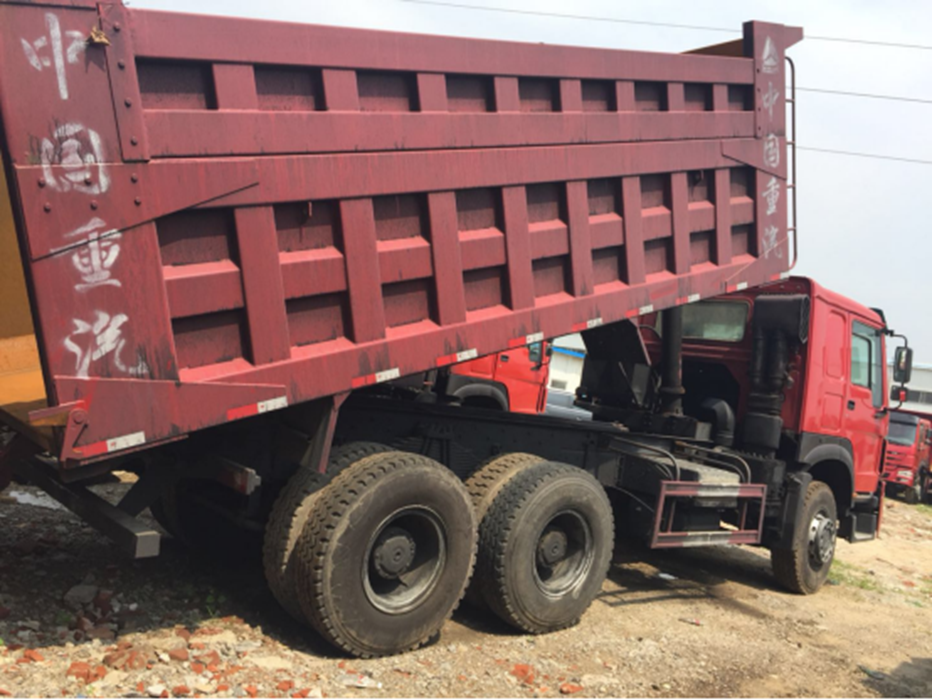 used howo dump truck (9)