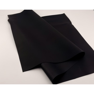 Película de PVC blando en relieve negro resistente a la corrosión