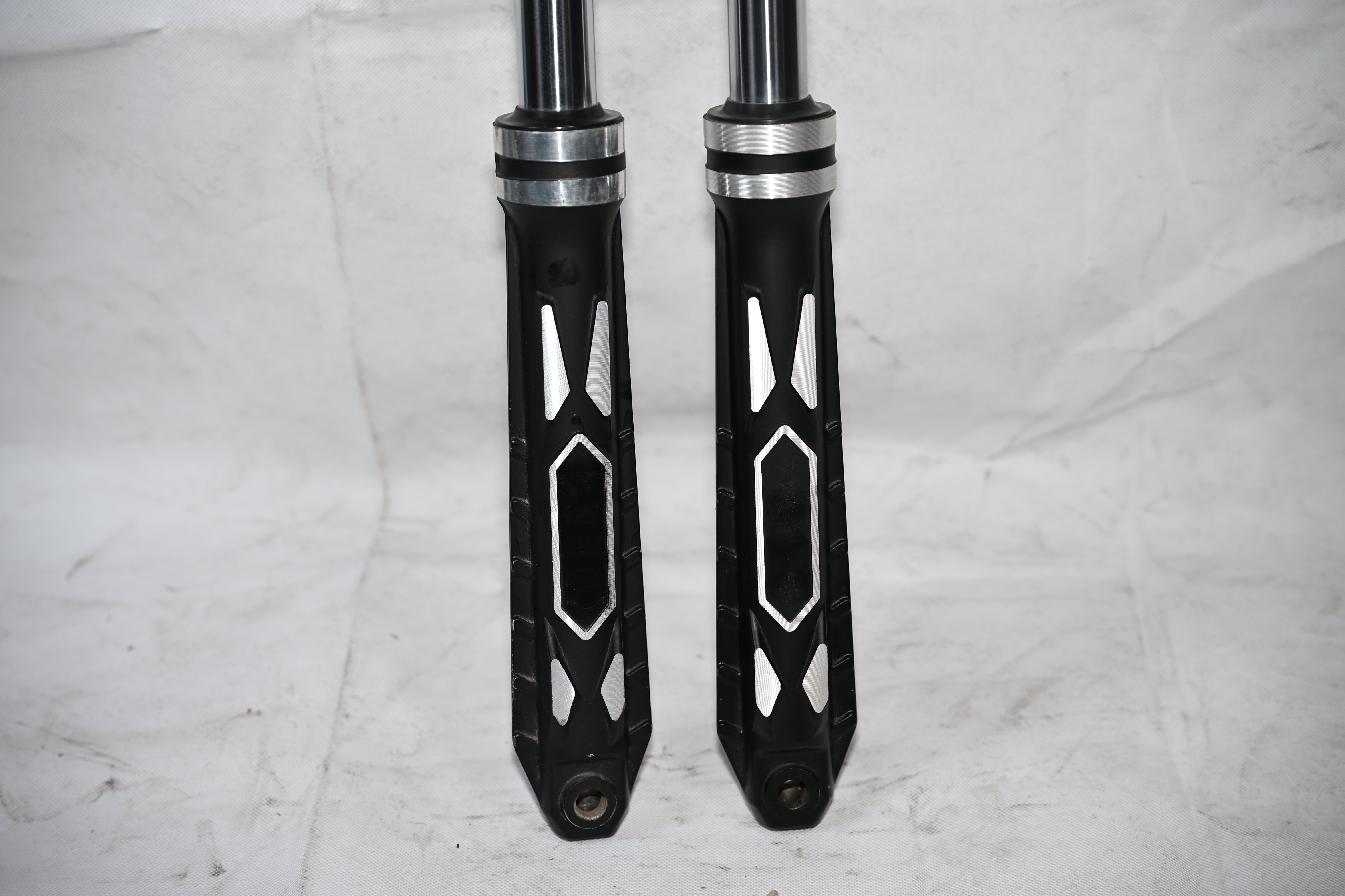 Inner spring shock absorber