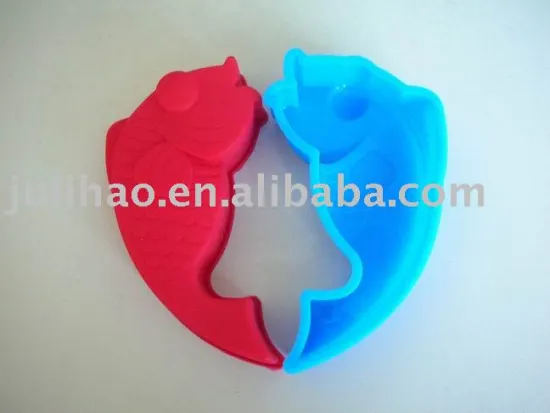 Fish shape cake mould