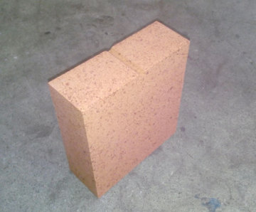 Magnesia alumina spinel refractory brick